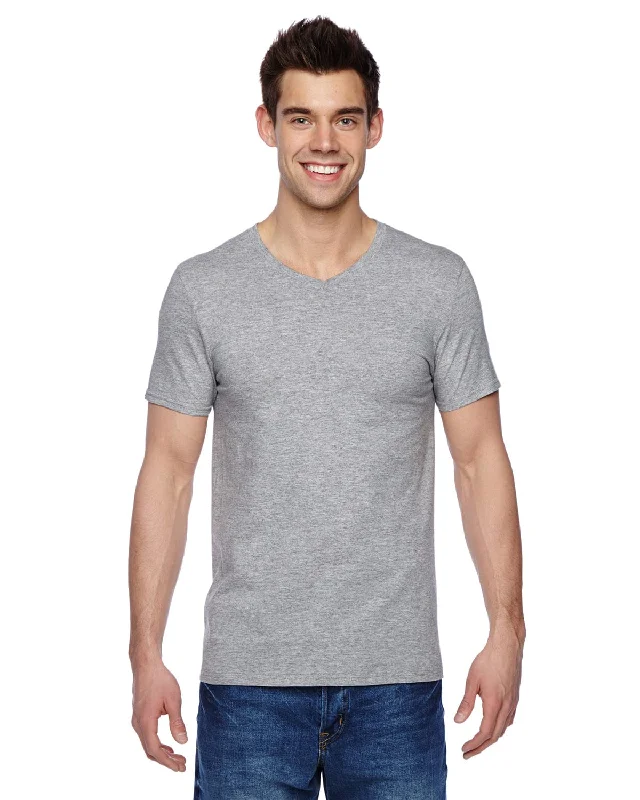 Fruit of the Loom 100% Sofspun Cotton V-Neck T-Shirt | Athletic Heather