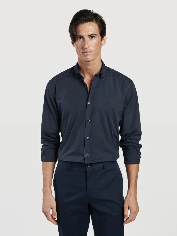 Timeless essential slim fit plain garment dye poplin shirt