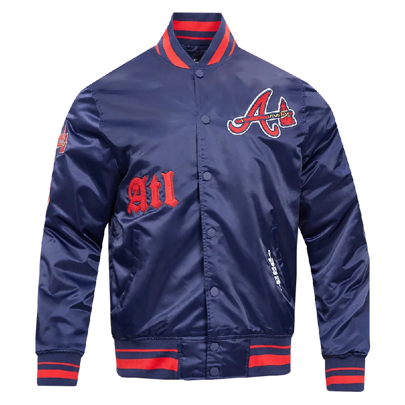 MLB ATLANTA BRAVES OLD ENGLISH MEN'S RIB SATIN JACKET (MIDNIGHT NAVY/RED/MIDNIGHT NAVY)